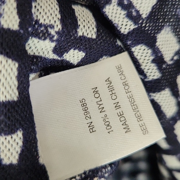 PENDLETON | EUC White Blue Checkered V-Neck Top Size M - Picture 8 of 8